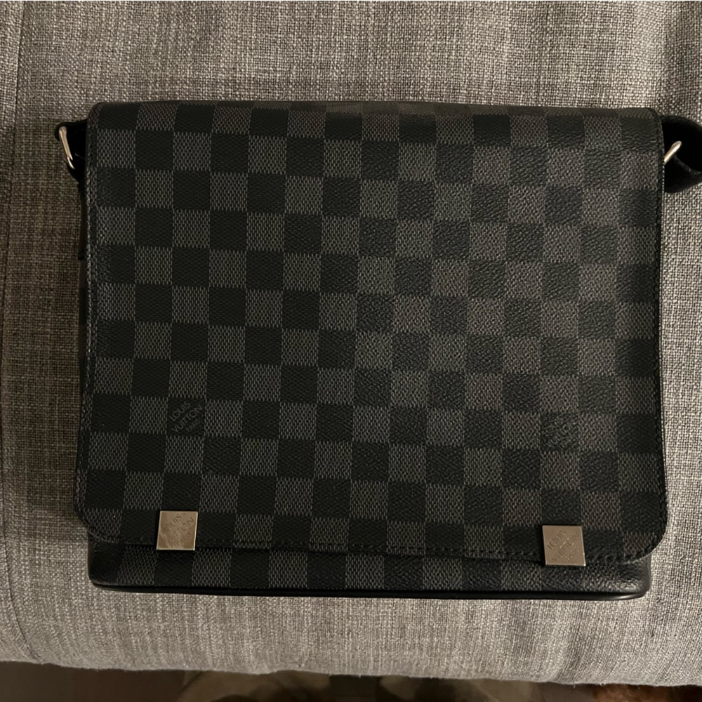 Louis Vuitton District Bag PM Authentic